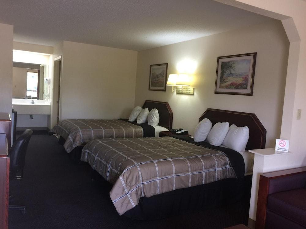 Luxury Inn & Suites Selma Exteriér fotografie