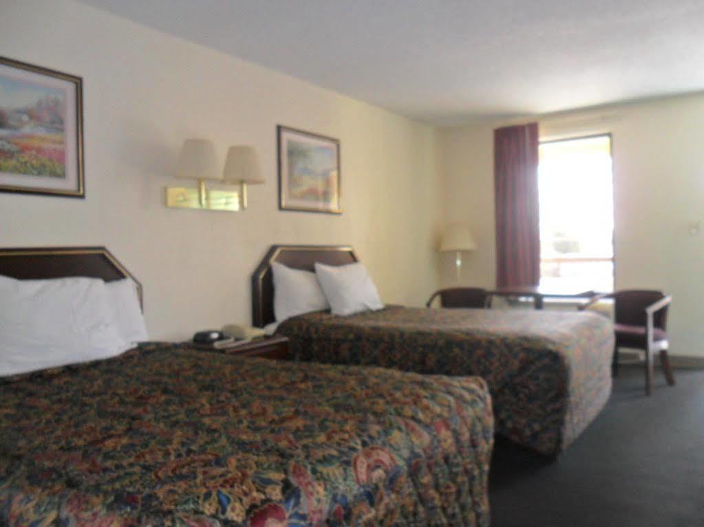 Luxury Inn & Suites Selma Exteriér fotografie